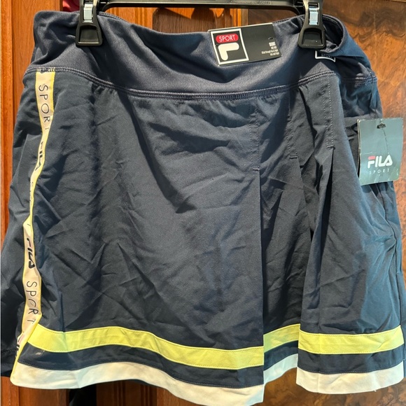 Fila Pants - Fila skort nwt small